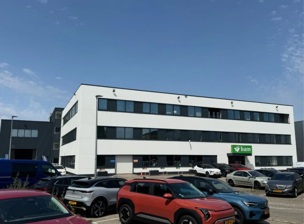 Gevel-renovatie-Amsterdam-Base-Investments-Property-Restyle-Group-01